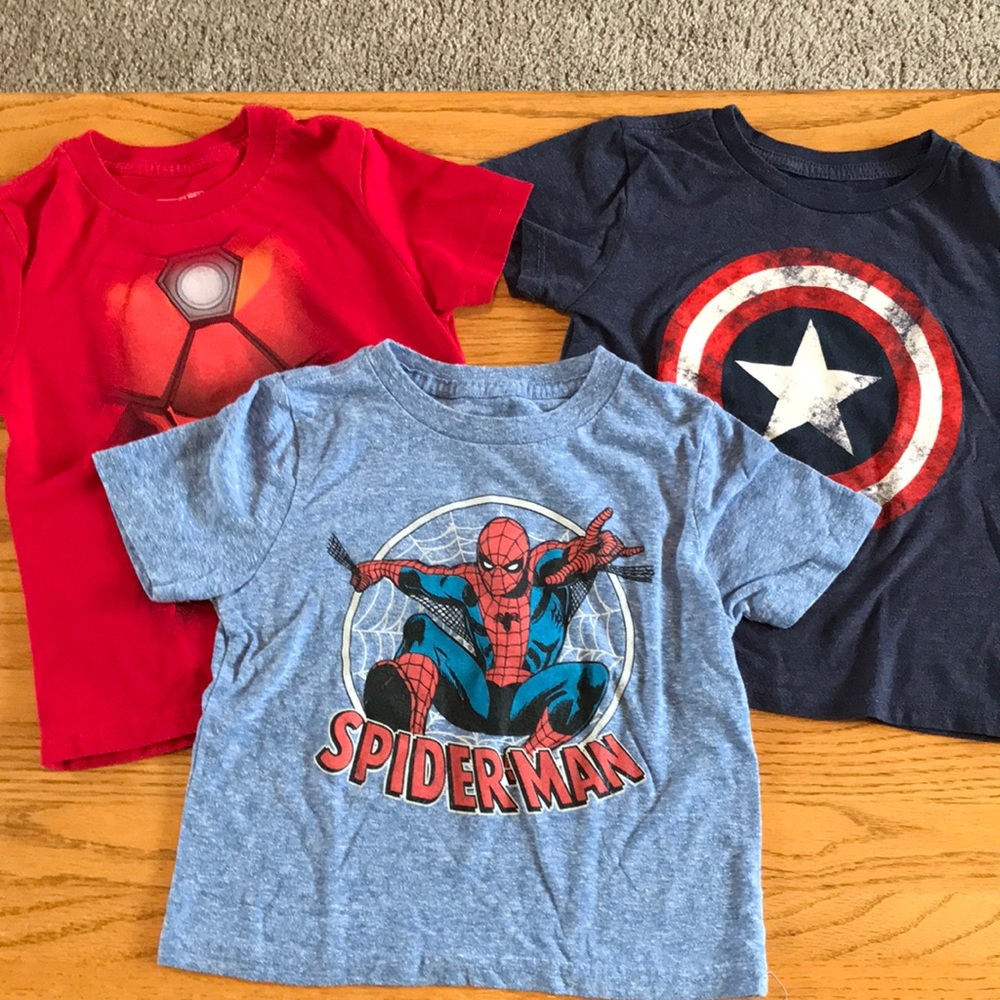 Bundle of Marvel t-shirts